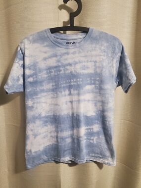 (4/$20) Gildan Boy’s Light Blue Tie-Dye Crewneck T-Shirt